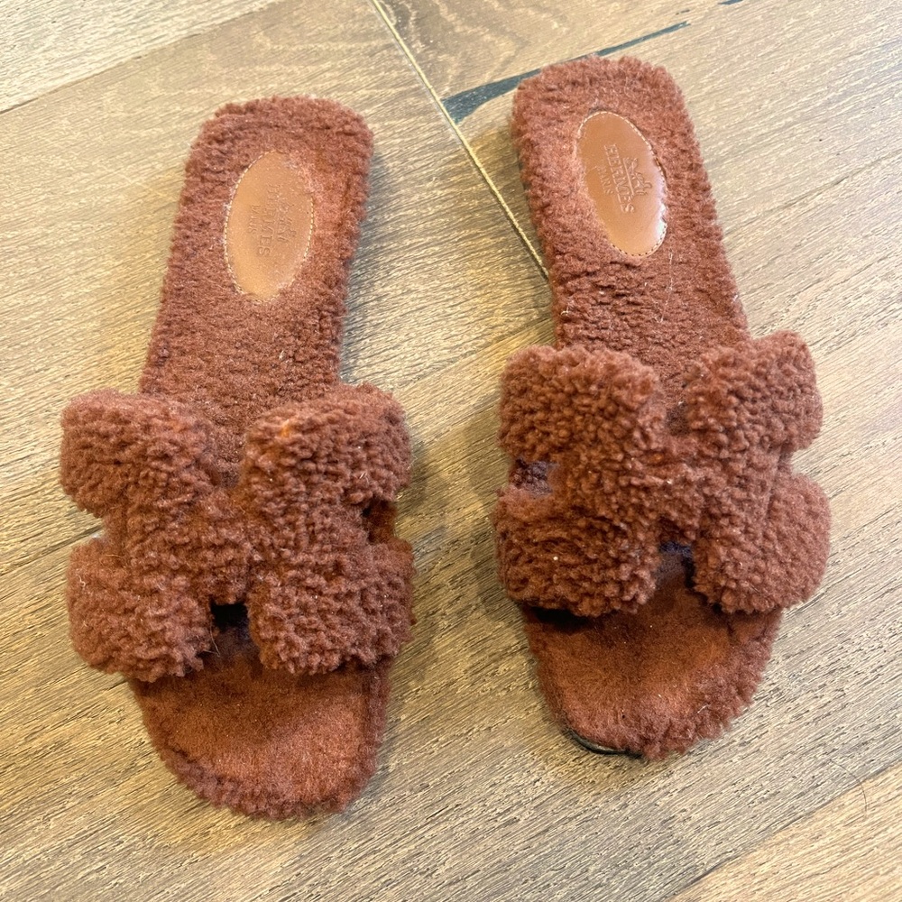 Hermes shearling Oran sandal brown 37 1/2